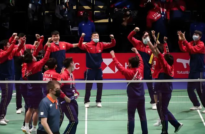 国羽3比1力克韩国第14次亲吻苏迪曼杯Bsport体育平台登录首次四连冠！(图11)